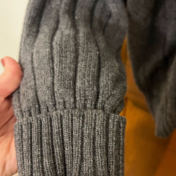 Italian Cashmere Turtleneck - Picture 5 of 6